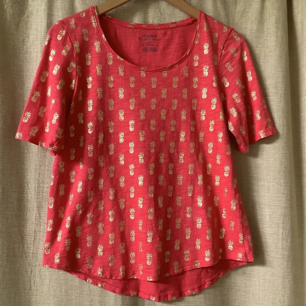 Chico's Red Short Sleeve Tee with Gold Pineapple Print